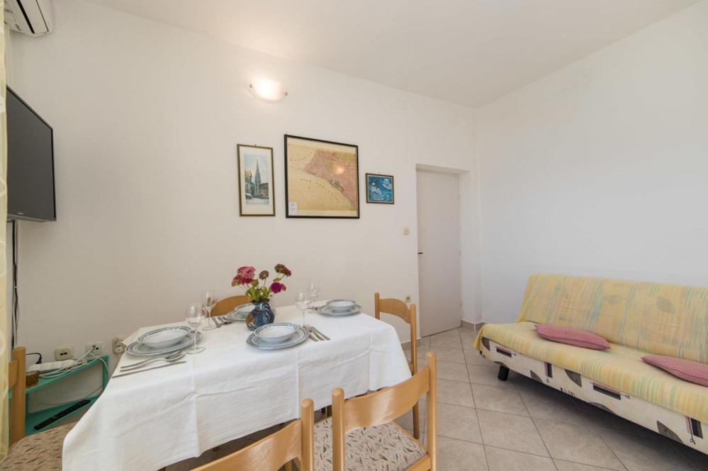 Apartments Dominko Брист Екстер'єр фото