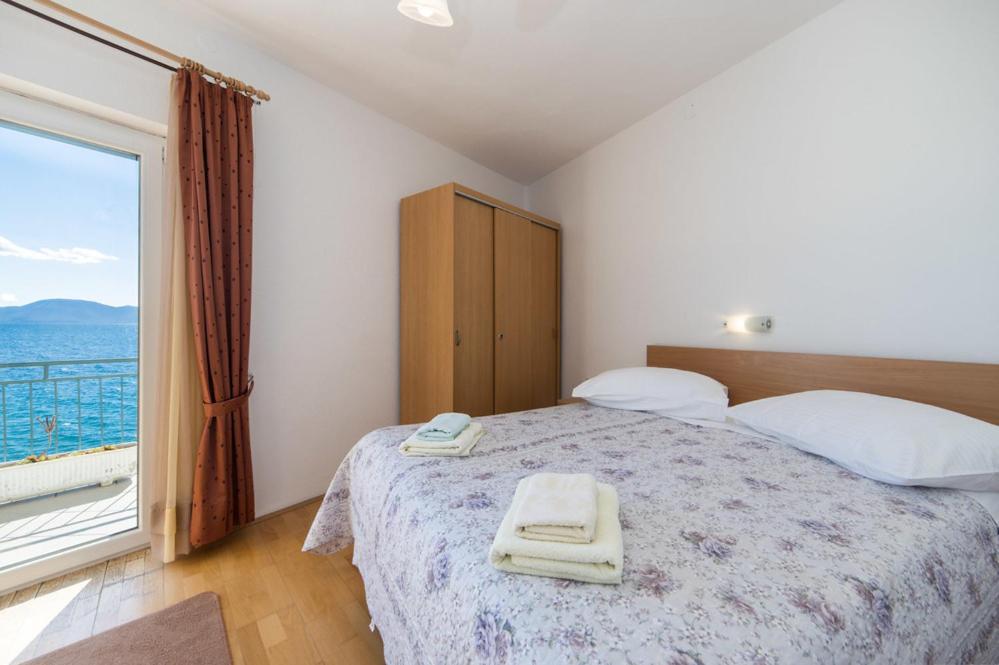 Apartments Dominko Брист Екстер'єр фото